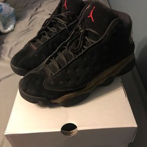 Jordan Olive 13’s size 10
